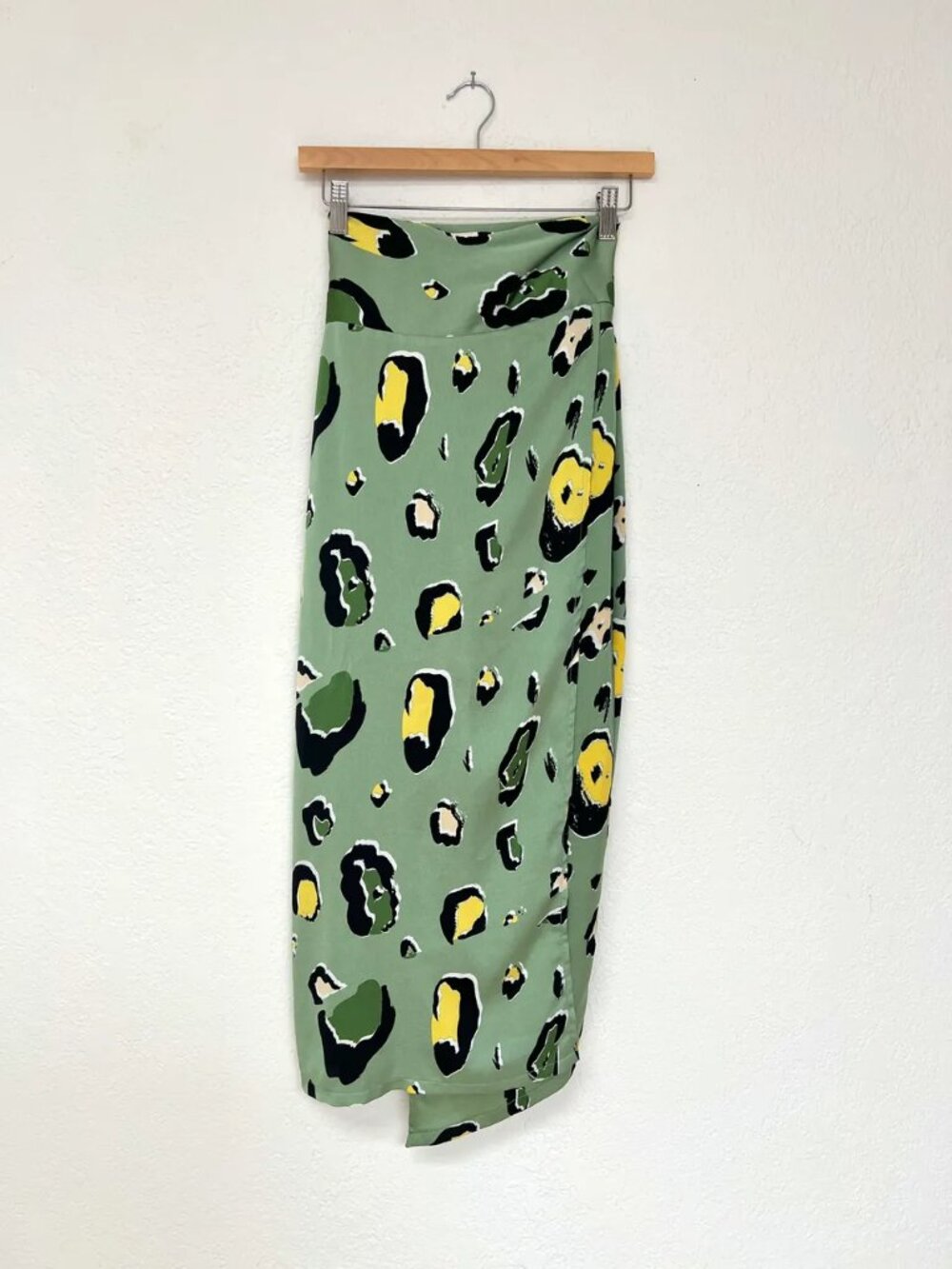 Never Fully Dressed abstract print wrap skirt | Size 12